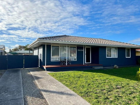 Robey - Robe - Accommodation Rockhampton 2