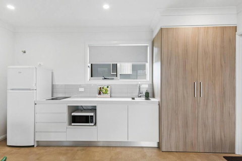 Rockpool Escape - A Coastal Refresh Near The Marina - Accommodation Rockhampton 3