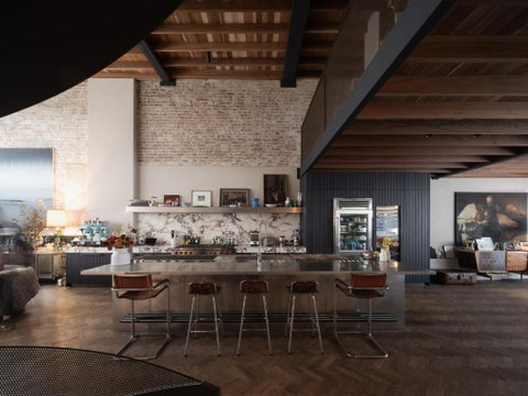 Rockstar, Surry Hills I30 - Accommodation Rockhampton 3