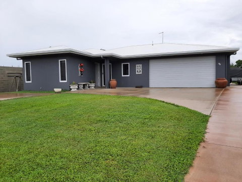 Room In Guest Room - Cozy Room With Separate Entrance And Ensuit Bathroom - Accommodation Rockhampton 0