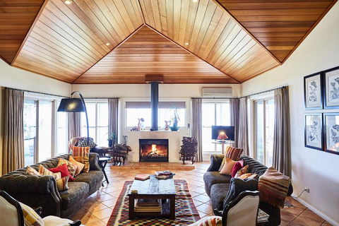 Rosby Guesthouse And Studio - Accommodation Rockhampton 1