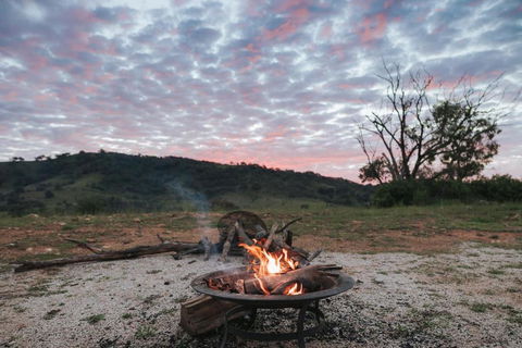 Rose Quartz - 1 Bed With Mountain Views - Kundalini Lodge - Accommodation Rockhampton 0