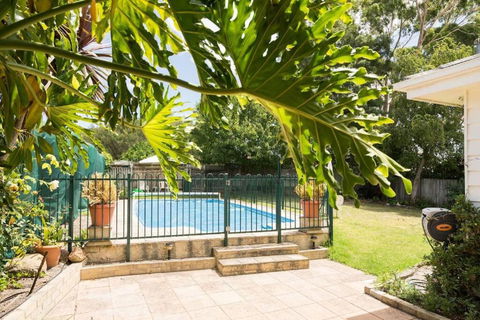 ROSEBUD SEA CENTRAL - Accommodation Rockhampton 0