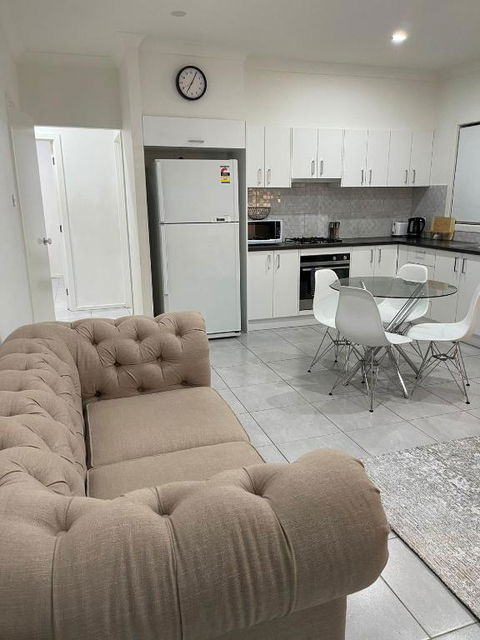 Rosehill Guest House - Accommodation Rockhampton 0