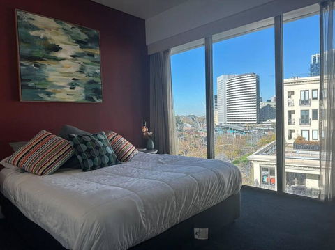Royal Garden Residence - Accommodation Rockhampton 0