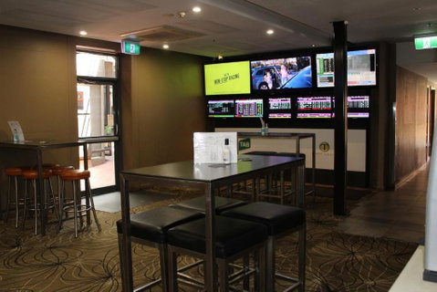Royal Hotel Orange - Accommodation Rockhampton 2