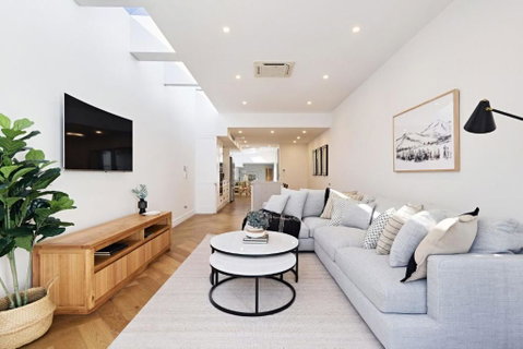 Royal Redfern I90 - Accommodation Rockhampton 0