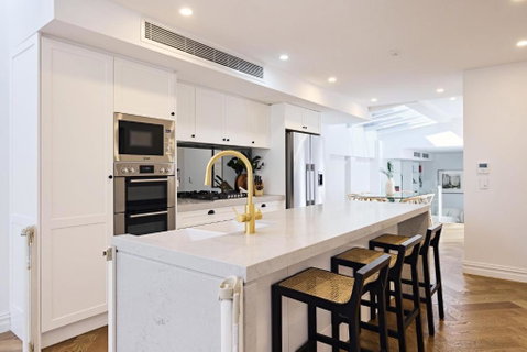 Royal Redfern I90 - Accommodation Rockhampton 2