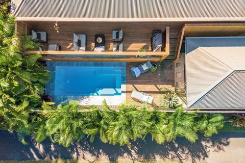 Rubber Soul - Accommodation Rockhampton 0