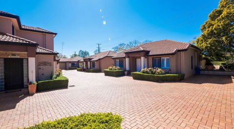 Ruthmor Villas - Accommodation Rockhampton 2