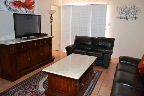 Ruthmor Villas - Accommodation Rockhampton 0