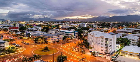 Rydges Esplanade Resort Cairns - Accommodation Rockhampton 2