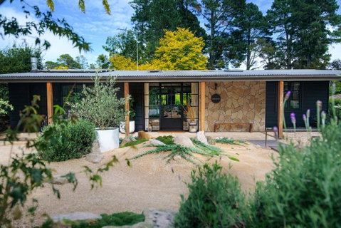 SABLE MAE Luxury Rustic Ranch - Accommodation Rockhampton 1
