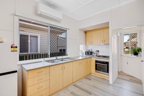 Sage Cottage! CBD Perfection! - Accommodation Rockhampton 1