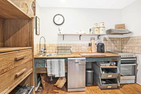 Saint Eloi Le Jardin - Accommodation Rockhampton 3