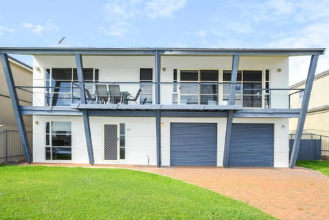Salt - Aldinga Beach - C21 SouthCoast Holidays - Accommodation Rockhampton 0