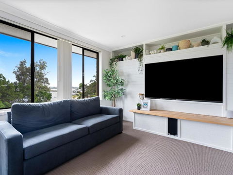 Salt & Sand Getaway - Accommodation Rockhampton 1