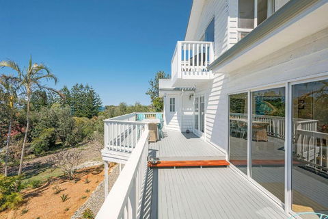 Salt Spray - Accommodation Rockhampton 2