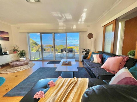 Saltwater Haven - Pets Welcome. Wifi. Amazing View - Accommodation Rockhampton 1