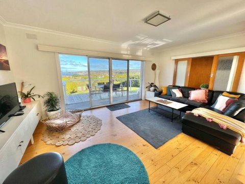 Saltwater Haven - Pets Welcome. Wifi. Amazing View - Accommodation Rockhampton 3
