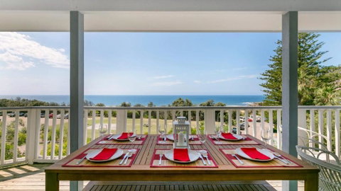 Salty Air Beachside Cottage At Killcare - Accommodation Rockhampton 1