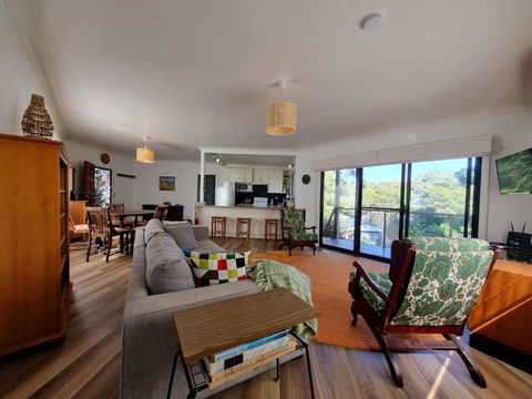 Salty Dog - Accommodation Rockhampton 0