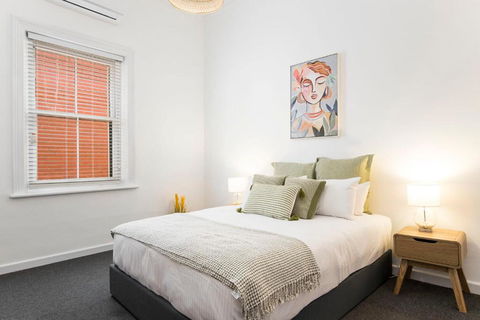 Salty Pines - 3BR House Glenelg South - Accommodation Rockhampton 2