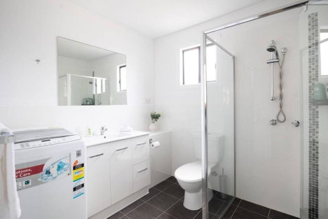 Salty Vibes - Accommodation Rockhampton 2