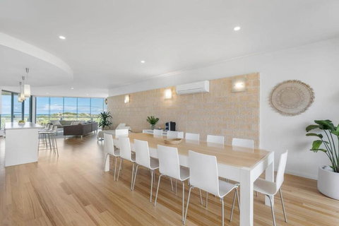 Samphire Middleton-Beach - BYO Linen - Wi-Fi-Luxury-Family - Accommodation Rockhampton 1