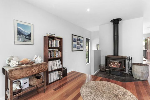 Sanctuary House - Accommodation Rockhampton 0