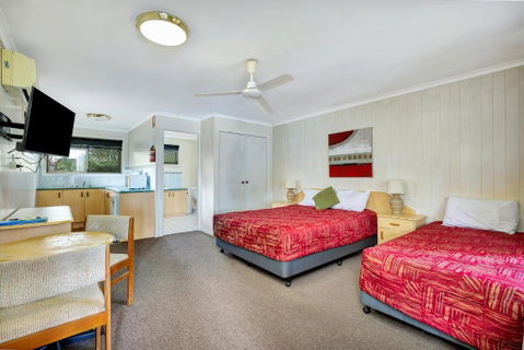 Sanctuary Lakes Fauna Retreat - Accommodation Rockhampton 3