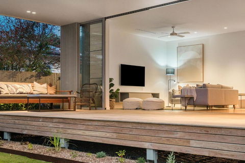 Sanctuary On Browning - Accommodation Rockhampton 2