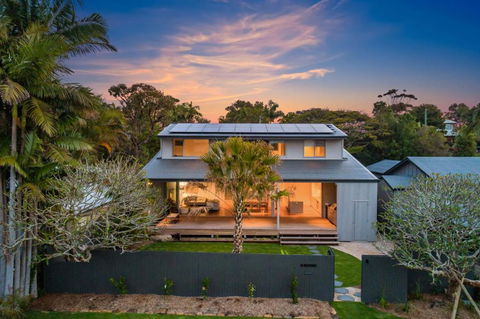 Sanctuary On Browning - Accommodation Rockhampton 0