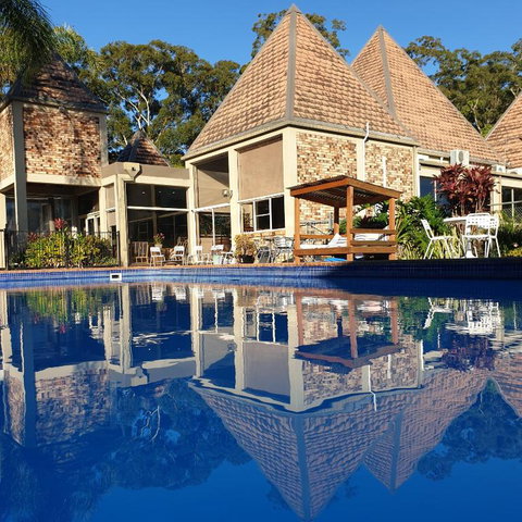 Sanctuary Resort Motor Inn - Accommodation Rockhampton 0