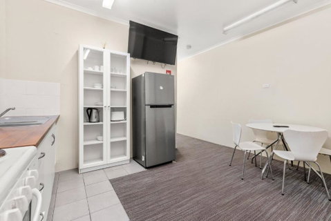 Sanctuary Resort Motor Inn - Accommodation Rockhampton 1