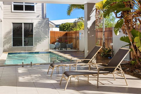 Sand And Sea Beach House - Accommodation Rockhampton 0