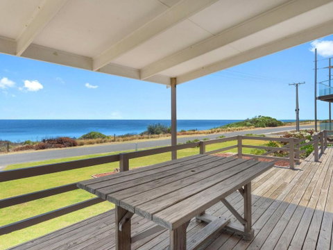Sand Castles 34 Gold Coast Drive - Accommodation Rockhampton 1