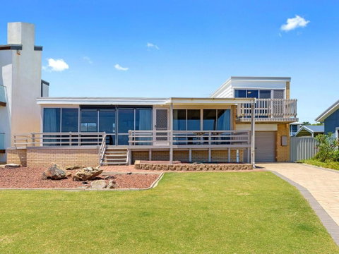 Sand Castles 34 Gold Coast Drive - Accommodation Rockhampton 3