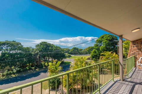 Sand Dunes - Accommodation Rockhampton 3