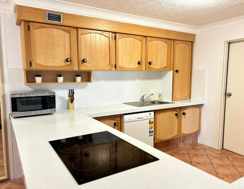 Sandbar Unit 402 - Accommodation Rockhampton 2