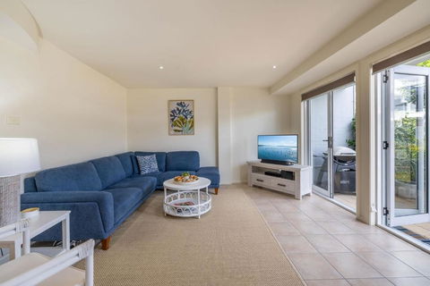 Sandcastles 4 -8 Ala Moana Way - Accommodation Rockhampton 2