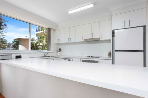 Sandown - Hosted By Burleigh Letting - Accommodation Rockhampton 3