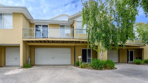 Sandpiper 9 - Close To Town And Beach - Accommodation Rockhampton 0