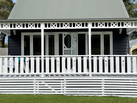 Sandpiper - Charming Beach Villa - Accommodation Rockhampton 0