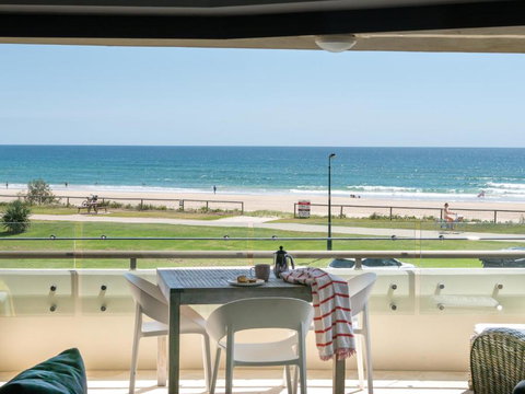 Sandrift Beachfront Apartments - Accommodation Rockhampton 2