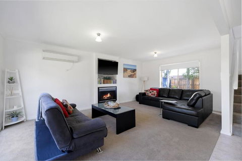 Sandy Beach House Cowes - Accommodation Rockhampton 2