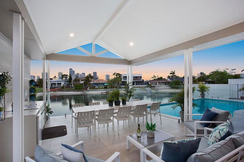 Sandy Cove - Accommodation Rockhampton 0