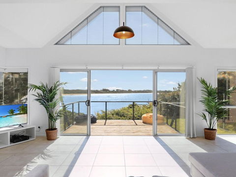 Sandy Cove - Accommodation Rockhampton 1