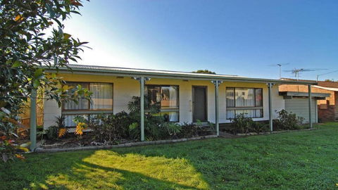 Sandy Escape - Accommodation Rockhampton 0