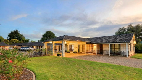 Southern Comfort Motor Inn - Accommodation Rockhampton 1